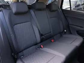 Volkswagen Golf (2026) thumbnail 9