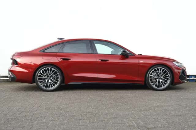 Audi A6 (2025) thumbnail 2