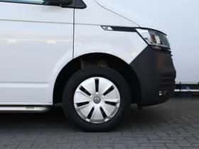 Volkswagen Transporter (2024) thumbnail 15