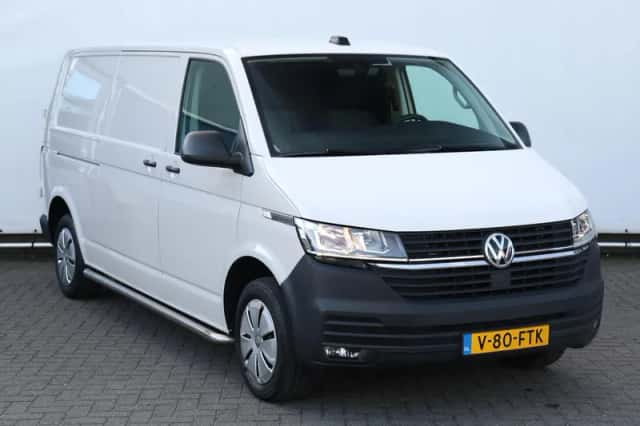 Volkswagen Transporter (2024) thumbnail 3