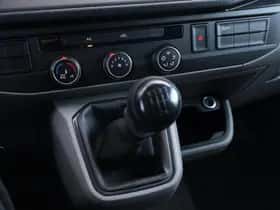 Volkswagen Transporter (2024) thumbnail 28