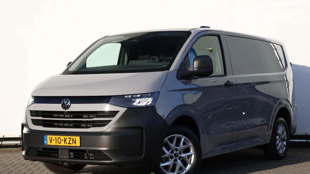 Volkswagen Transporter (2024) — foto 1