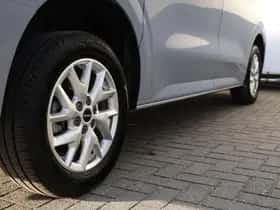 Volkswagen Transporter (2024) thumbnail 16