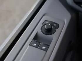 Volkswagen Transporter (2024) thumbnail 36