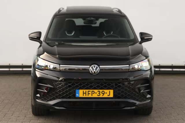 Volkswagen Tiguan (2025) thumbnail 4