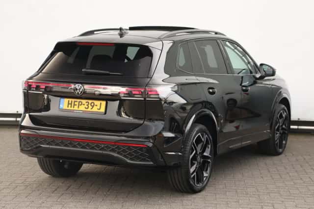 Volkswagen Tiguan (2025) thumbnail 5