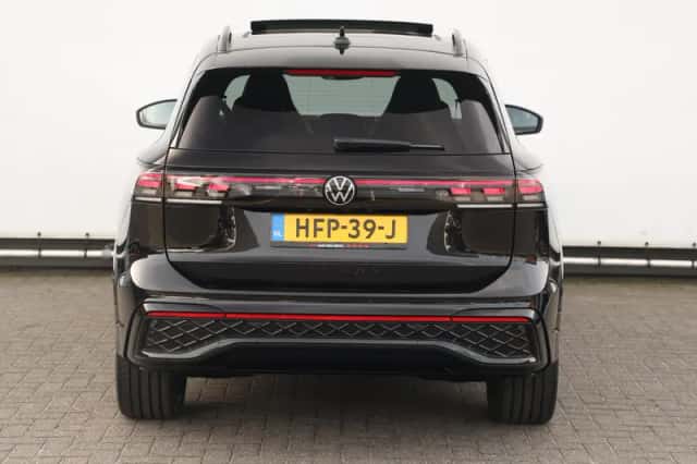Volkswagen Tiguan (2025) thumbnail 6