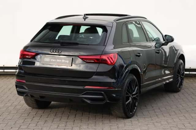 Audi Q3 (2022) thumbnail 5