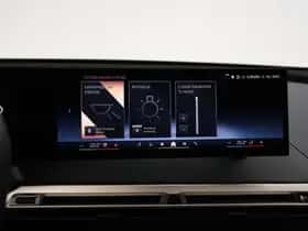 BMW iX (2024) thumbnail 35