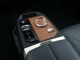 BMW iX (2024) thumbnail 40