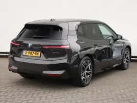 BMW iX (2024) thumbnail 5
