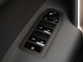 BMW iX (2024) thumbnail 41