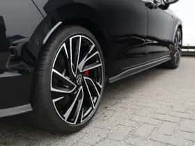 Volkswagen Golf (2022) thumbnail 18