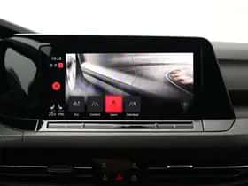 Volkswagen Golf (2022) thumbnail 31