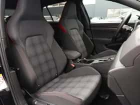 Volkswagen Golf (2022) thumbnail 8