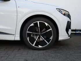 Audi Q4 e-tron (2023) thumbnail 16