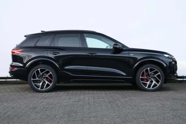 Audi Q6 e-tron (2026) thumbnail 2