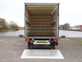 Volkswagen Crafter (2023) thumbnail 16