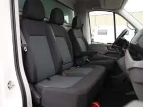 Volkswagen Crafter (2023) thumbnail 8