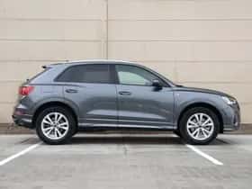 Audi Q3 (2022) thumbnail 2