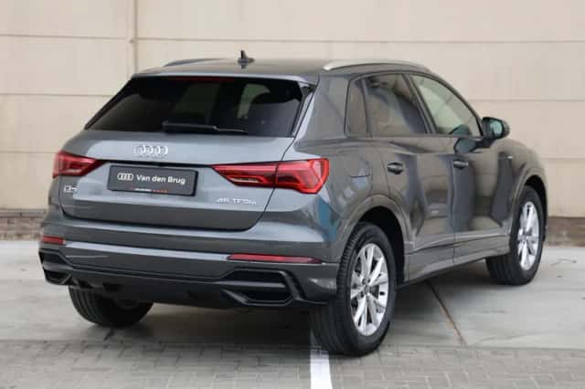 Audi Q3 (2022) thumbnail 5