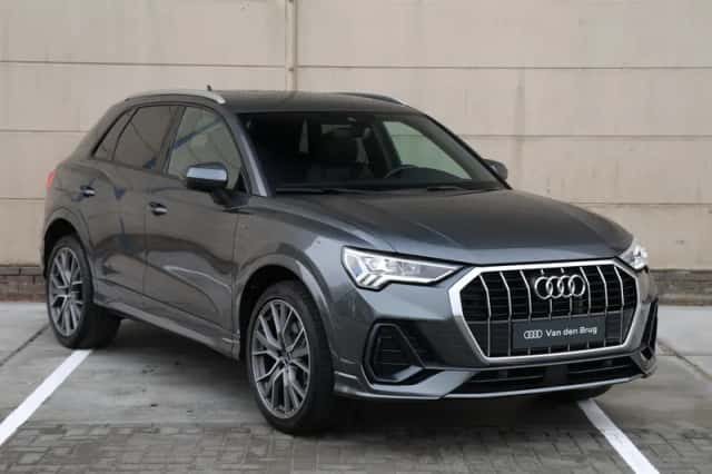 Audi Q3 (2023) thumbnail 3