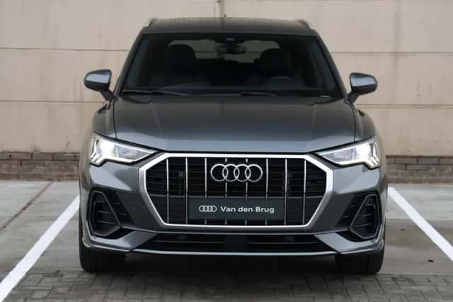 Audi Q3 (2023) thumbnail 4