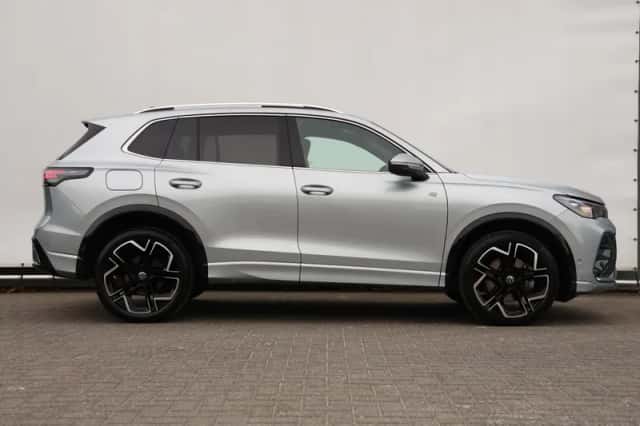 Volkswagen Tiguan (2025) thumbnail 2