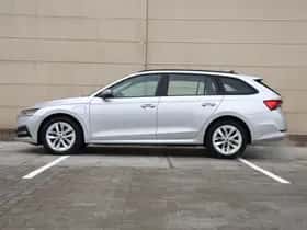 Škoda Octavia (2022) thumbnail 11