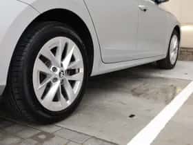 Škoda Octavia (2022) thumbnail 17