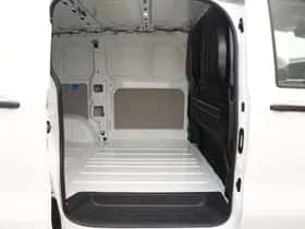 Volkswagen Transporter (2024) thumbnail 19