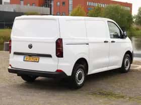 Volkswagen Transporter (2024) thumbnail 5