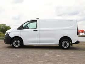 Volkswagen Transporter (2024) thumbnail 10