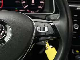 Volkswagen Golf (2018) thumbnail 23