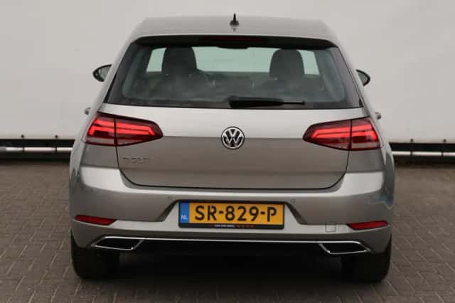 Volkswagen Golf (2018) thumbnail 6