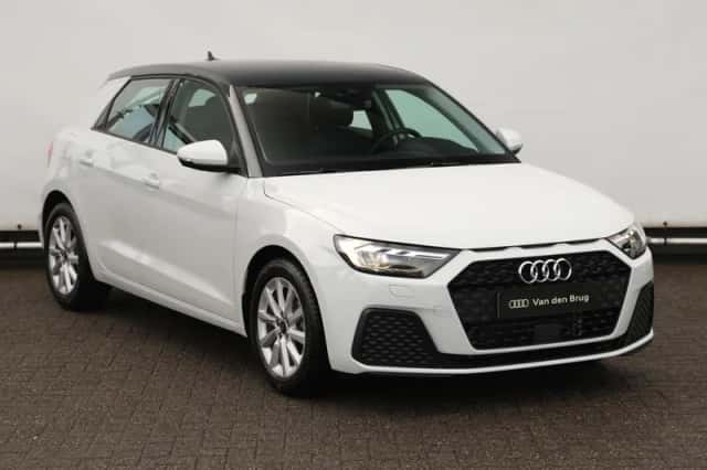 Audi A1 (2025) thumbnail 3