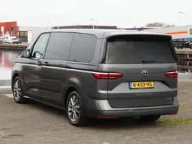 Volkswagen Multivan (2022) thumbnail 12