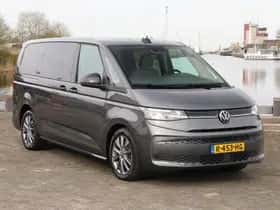 Volkswagen Multivan (2022) thumbnail 3