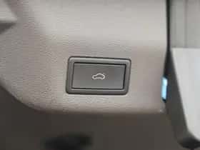 Volkswagen Multivan (2022) thumbnail 22