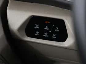 Volkswagen Multivan (2022) thumbnail 43