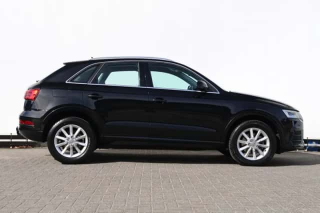 Audi Q3 (2016) thumbnail 2