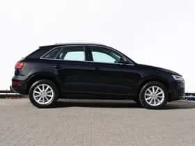 Audi Q3 (2016) thumbnail 2