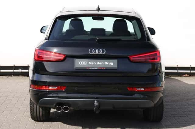 Audi Q3 (2016) thumbnail 6