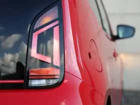 Volkswagen Up! (2018) thumbnail 16