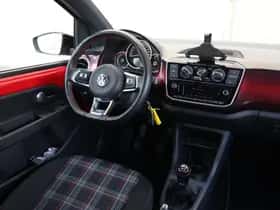 Volkswagen Up! (2018) thumbnail 7
