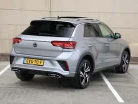 Volkswagen T-Roc (2023) thumbnail 5
