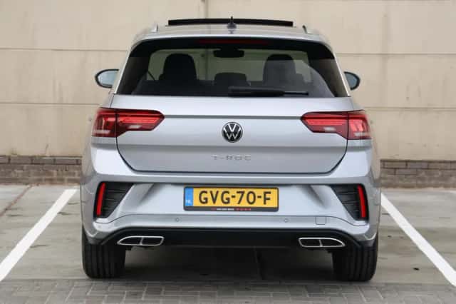 Volkswagen T-Roc (2023) thumbnail 6