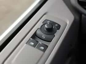 Volkswagen Transporter (2024) thumbnail 37