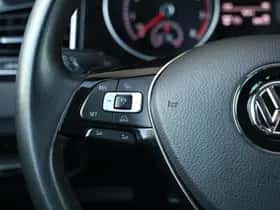 Volkswagen Golf (2017) thumbnail 21