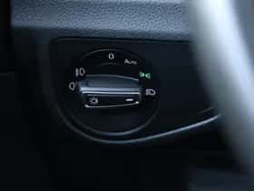 Volkswagen Golf (2017) thumbnail 32